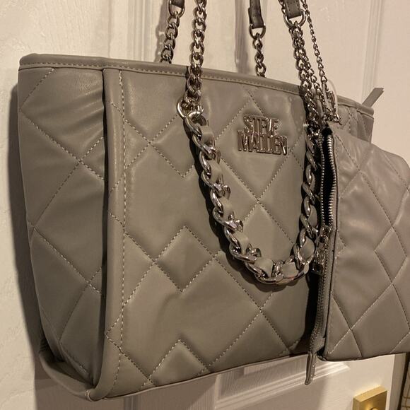 Steve Madden BCOLENE Tote Bag Grey DR137025 New with tags  BNWT STEVE MADDEN BColene Grey Tote Bag